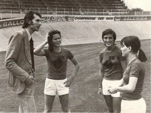 This lovely photograph shows O'Brien (2nd right) beside the late Pierre Geoffroy during training with Reims. Two other players Dejean and Souef look on.