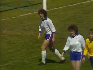 England centre-backs Hanson (left) and Gallimore (right)